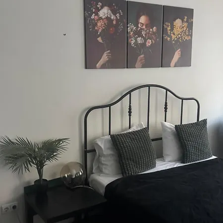 Modern Centre Apartamento